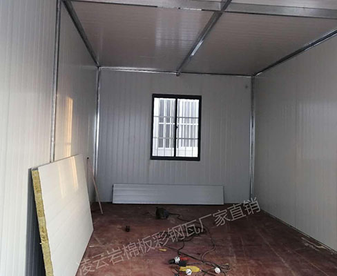 建筑夾芯板與復(fù)合板的區(qū)別在哪？